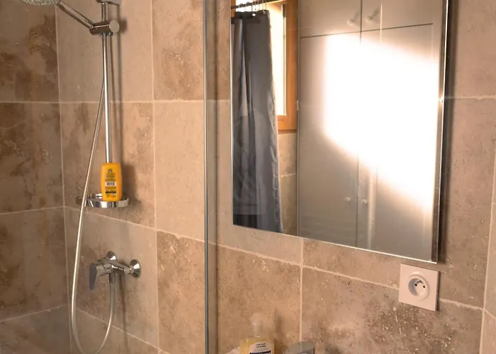 Les منتريجياو